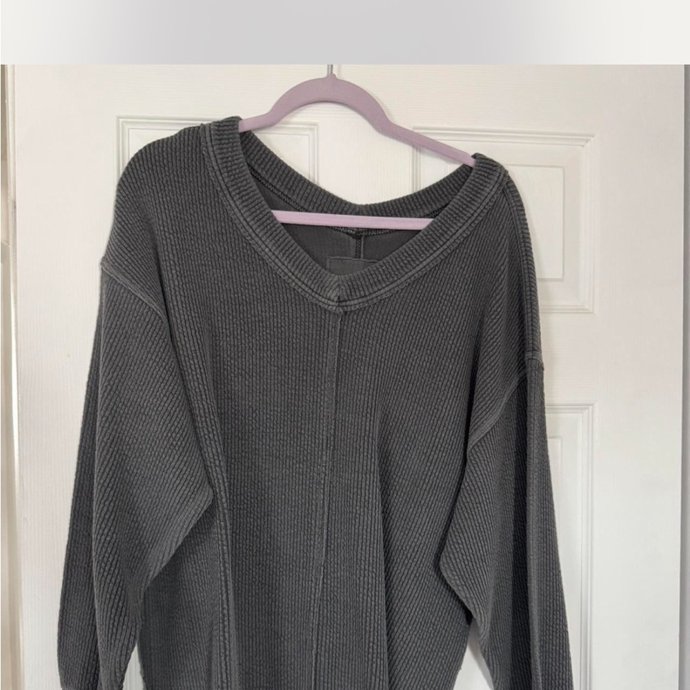 Grey Aerie Wonder V Textured Sweatshirt